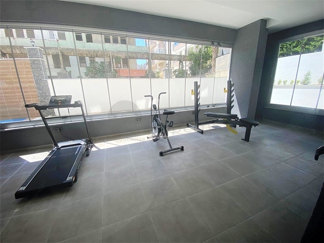 سعر مناسب -شقة غرفة وصالة -مجمع جديد -في محمودلار / الانيا 