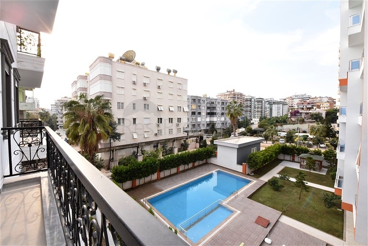 سعر مناسب -شقة غرفة وصالة -مجمع جديد -في محمودلار / الانيا 