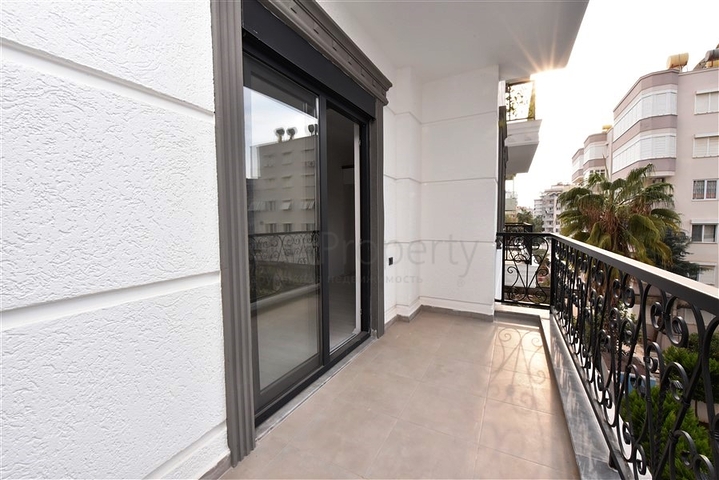 سعر مناسب -شقة غرفة وصالة -مجمع جديد -في محمودلار / الانيا 