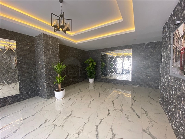 سعر مناسب -شقة غرفة وصالة -مجمع جديد -في محمودلار / الانيا 