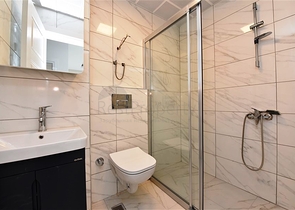 سعر مناسب -شقة غرفة وصالة -مجمع جديد -في محمودلار / الانيا 