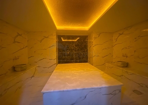 سعر مناسب -شقة غرفة وصالة -مجمع جديد -في محمودلار / الانيا 