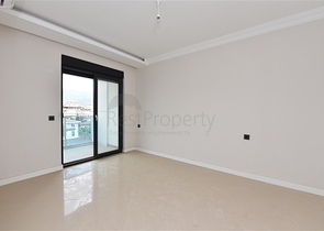 شقق للبيع في اوبا - غرفة وصالة -قريبة من البحر - مدينة الانيا 