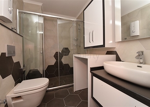 شقق للبيع في اوبا - غرفة وصالة -قريبة من البحر - مدينة الانيا 