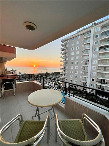 شقة اطلالة بحر في الانيا - تصميم 2 غرفة وصالة -ضمن مجمع على البحر مباشرة -محمودلار / الانيا 