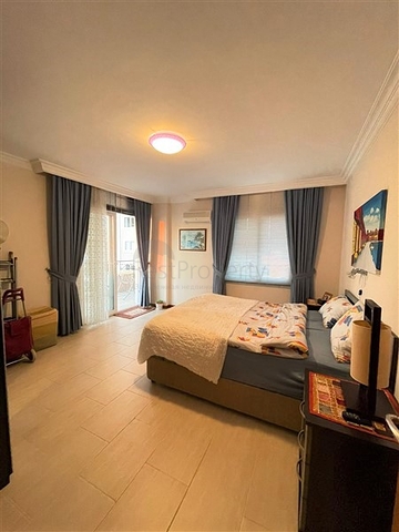 شقة اطلالة بحر في الانيا - تصميم 2 غرفة وصالة -ضمن مجمع على البحر مباشرة -محمودلار / الانيا 