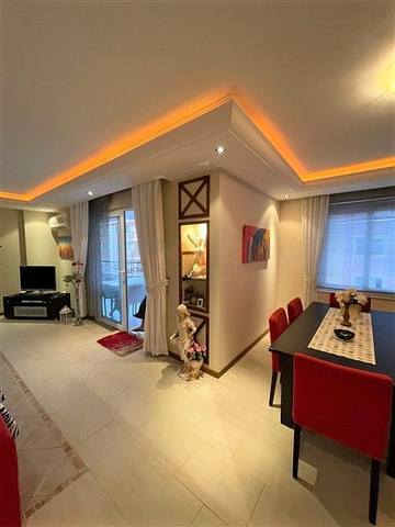 شقة اطلالة بحر في الانيا - تصميم 2 غرفة وصالة -ضمن مجمع على البحر مباشرة -محمودلار / الانيا 