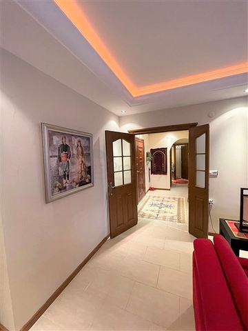 شقة اطلالة بحر في الانيا - تصميم 2 غرفة وصالة -ضمن مجمع على البحر مباشرة -محمودلار / الانيا 