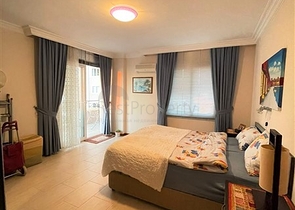 شقة اطلالة بحر في الانيا - تصميم 2 غرفة وصالة -ضمن مجمع على البحر مباشرة -محمودلار / الانيا 