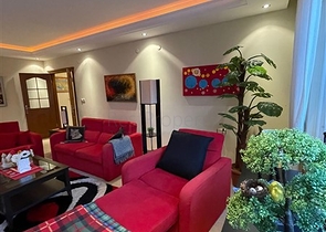 شقة اطلالة بحر في الانيا - تصميم 2 غرفة وصالة -ضمن مجمع على البحر مباشرة -محمودلار / الانيا 