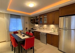 شقة اطلالة بحر في الانيا - تصميم 2 غرفة وصالة -ضمن مجمع على البحر مباشرة -محمودلار / الانيا 