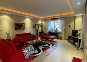 شقة اطلالة بحر في الانيا - تصميم 2 غرفة وصالة -ضمن مجمع على البحر مباشرة -محمودلار / الانيا 