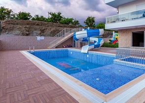 شقة اطلالة ساحرة -غرفة وصالة مفروشة -في محمودلار / الانيا 