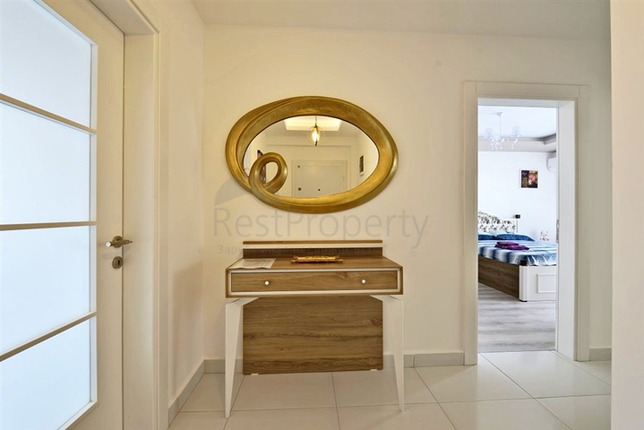 شقة عائلية فاخرة - غرفتين وصالة مفروشة -مجمع 5 نجوم -في محمودلار / الانيا 