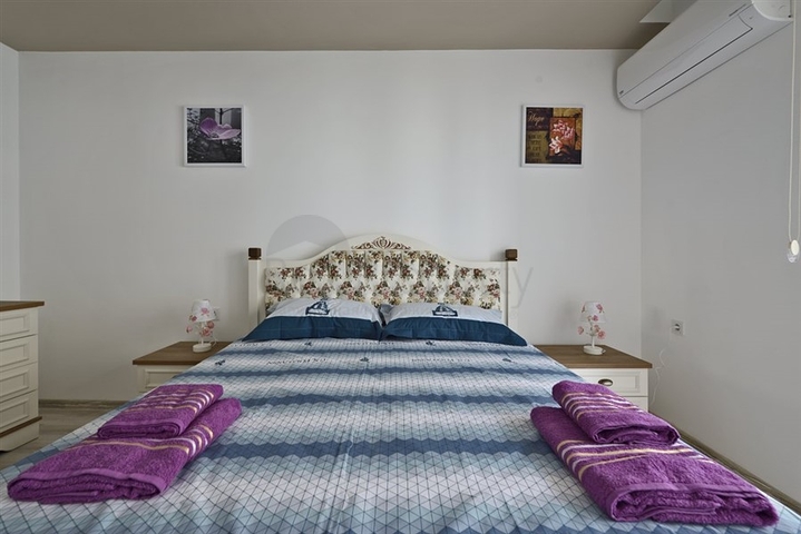 شقة عائلية فاخرة - غرفتين وصالة مفروشة -مجمع 5 نجوم -في محمودلار / الانيا 