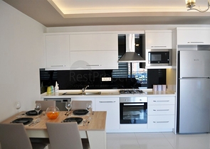 شقة عائلية فاخرة - غرفتين وصالة مفروشة -مجمع 5 نجوم -في محمودلار / الانيا 