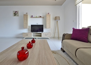 شقة عائلية فاخرة - غرفتين وصالة مفروشة -مجمع 5 نجوم -في محمودلار / الانيا 