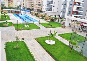 شقة عائلية فاخرة - غرفتين وصالة مفروشة -مجمع 5 نجوم -في محمودلار / الانيا 