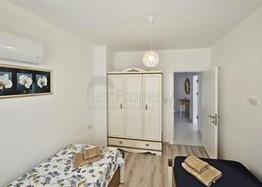 شقة عائلية فاخرة - غرفتين وصالة مفروشة -مجمع 5 نجوم -في محمودلار / الانيا 