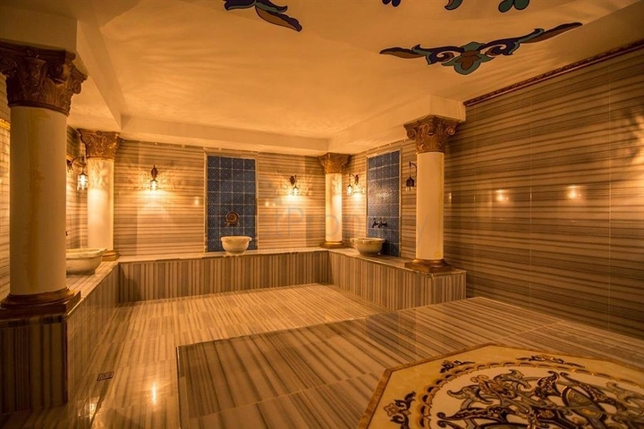 اطلالة بحر -شقة 2 غرفة وصالة -مجمع فاخر -في محمودلار / الانيا 