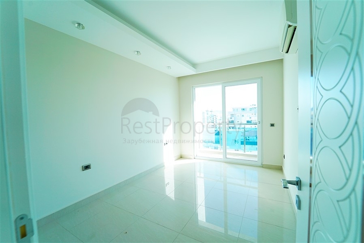 اطلالة بحر -شقة 2 غرفة وصالة -مجمع فاخر -في محمودلار / الانيا 