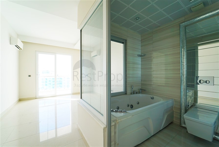 اطلالة بحر -شقة 2 غرفة وصالة -مجمع فاخر -في محمودلار / الانيا 