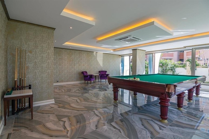 اطلالة بحر -شقة 2 غرفة وصالة -مجمع فاخر -في محمودلار / الانيا 