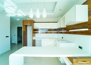 اطلالة بحر -شقة 2 غرفة وصالة -مجمع فاخر -في محمودلار / الانيا 