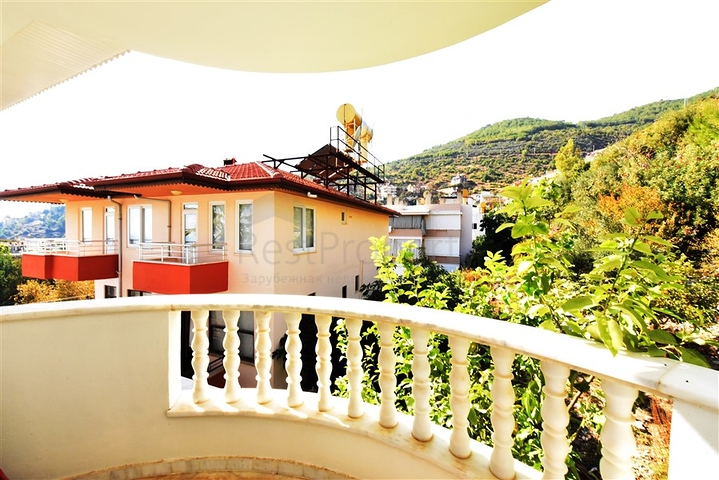 اطلالة بحر وقلعة -فيلا مستقلة في مركز الانيا 