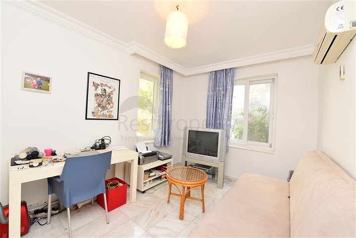 اطلالة بحر وقلعة -فيلا مستقلة في مركز الانيا 