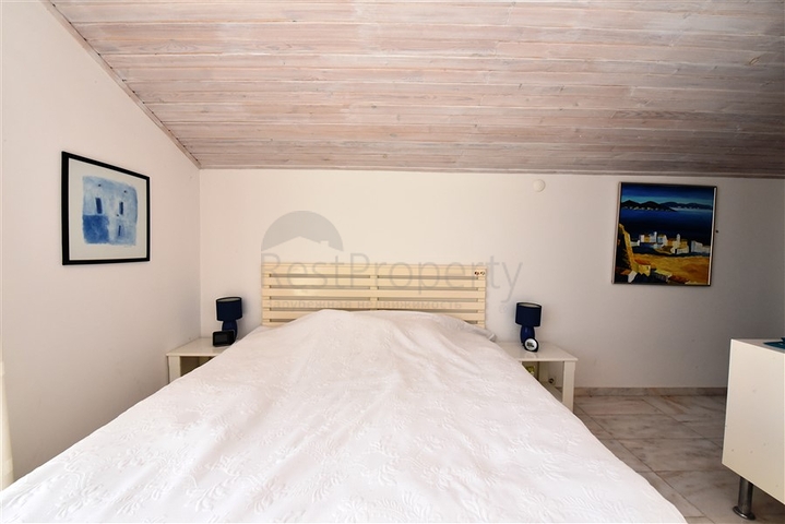 اطلالة بحر وقلعة -فيلا مستقلة في مركز الانيا 