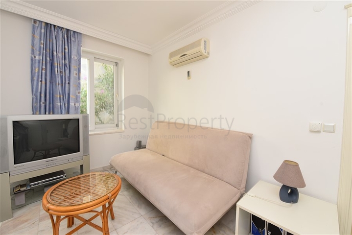 اطلالة بحر وقلعة -فيلا مستقلة في مركز الانيا 