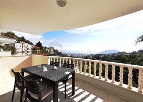 اطلالة بحر وقلعة -فيلا مستقلة في مركز الانيا 