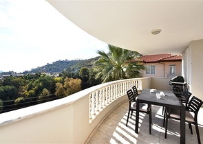 اطلالة بحر وقلعة -فيلا مستقلة في مركز الانيا 