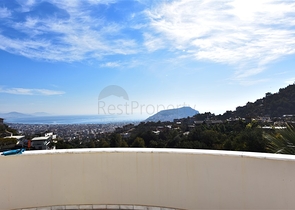 اطلالة بحر وقلعة -فيلا مستقلة في مركز الانيا 