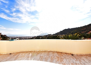 اطلالة بحر وقلعة -فيلا مستقلة في مركز الانيا 