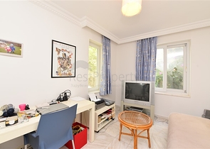 اطلالة بحر وقلعة -فيلا مستقلة في مركز الانيا 