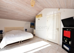 اطلالة بحر وقلعة -فيلا مستقلة في مركز الانيا 