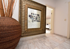 اطلالة بحر وقلعة -فيلا مستقلة في مركز الانيا 