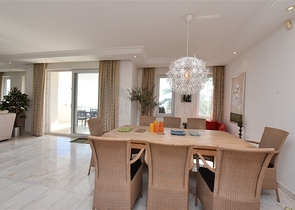 اطلالة بحر وقلعة -فيلا مستقلة في مركز الانيا 