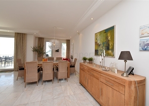 اطلالة بحر وقلعة -فيلا مستقلة في مركز الانيا 