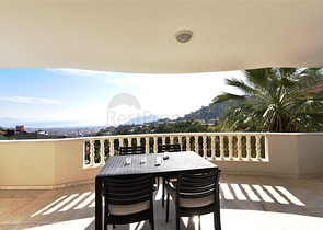 اطلالة بحر وقلعة -فيلا مستقلة في مركز الانيا 