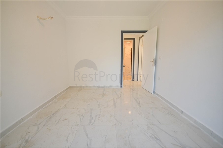 مجمع انيق -ضمن موقع مميز -شقة 2 غرفة وصالة - في محمودلار / الانيا 