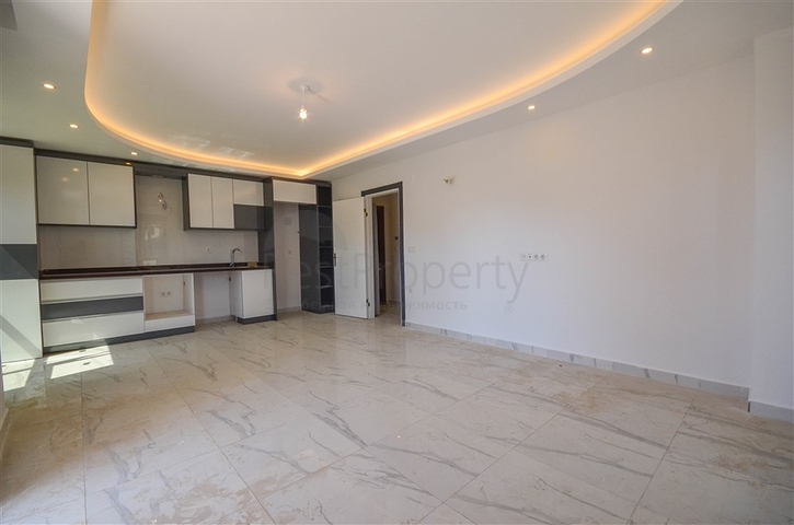 مجمع انيق -ضمن موقع مميز -شقة 2 غرفة وصالة - في محمودلار / الانيا 