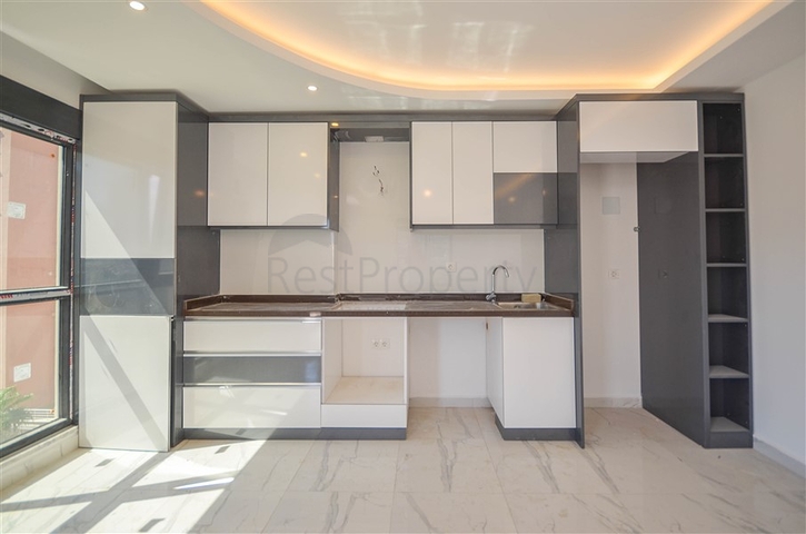 مجمع انيق -ضمن موقع مميز -شقة 2 غرفة وصالة - في محمودلار / الانيا 