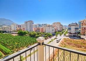 مجمع انيق -ضمن موقع مميز -شقة 2 غرفة وصالة - في محمودلار / الانيا 