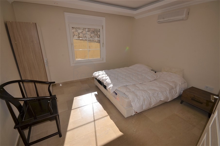 اطلالة بحر -فيلا مستقلة مع مسبح خاص -3 غرف وصالة -في كارجيجاك / الانيا 