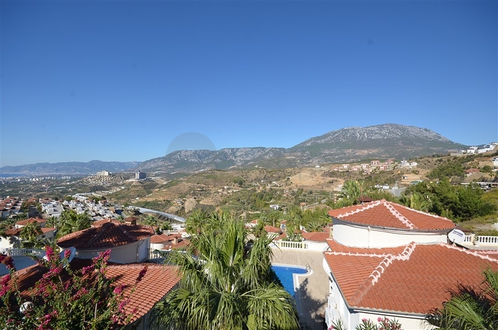 اطلالة بحر -فيلا مستقلة مع مسبح خاص -3 غرف وصالة -في كارجيجاك / الانيا 