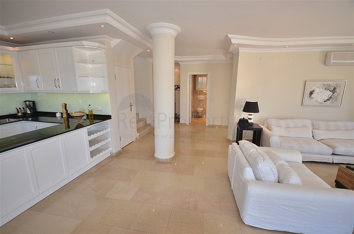 اطلالة بحر -فيلا مستقلة مع مسبح خاص -3 غرف وصالة -في كارجيجاك / الانيا 