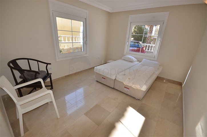 اطلالة بحر -فيلا مستقلة مع مسبح خاص -3 غرف وصالة -في كارجيجاك / الانيا 